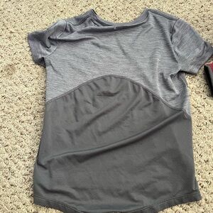 gray nike dri fit shirt